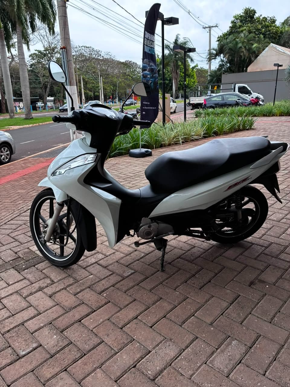 HONDA BIZ 110I - Miniatura 4