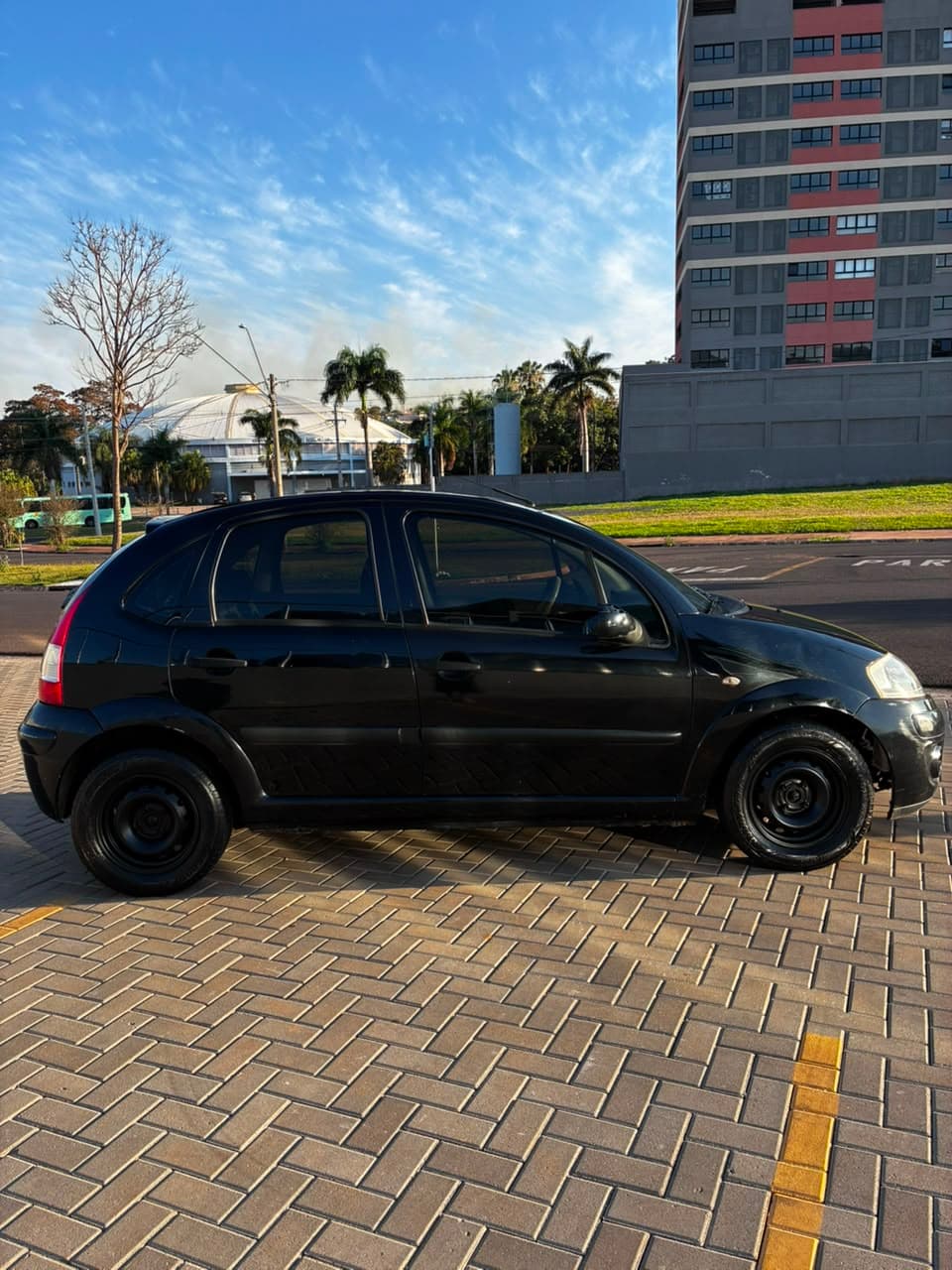 CITROËN C3 GLX 14 FLEX - Miniatura 5