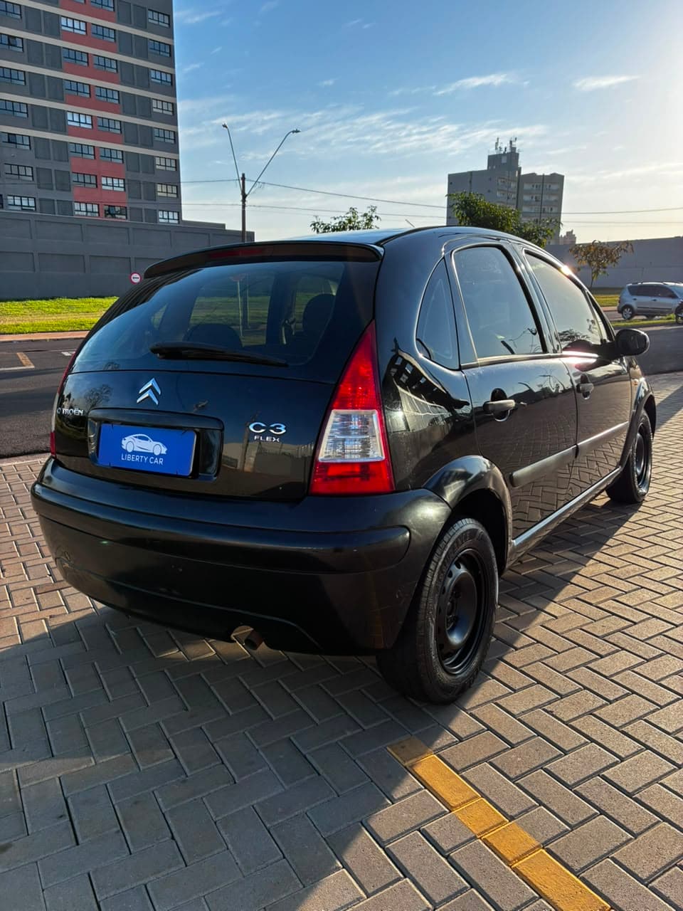 CITROËN C3 GLX 14 FLEX - Miniatura 6