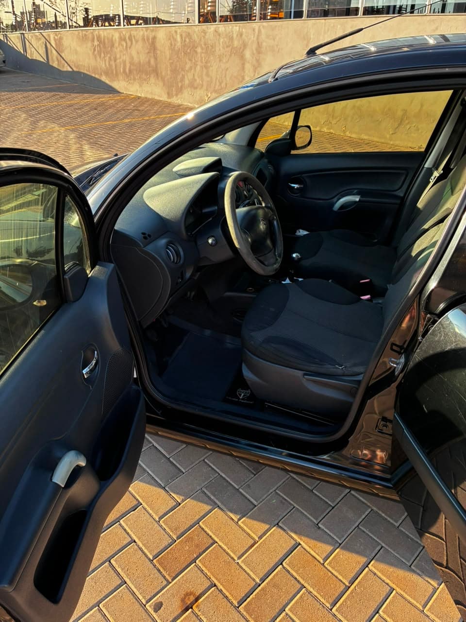 CITROËN C3 GLX 14 FLEX - Miniatura 9