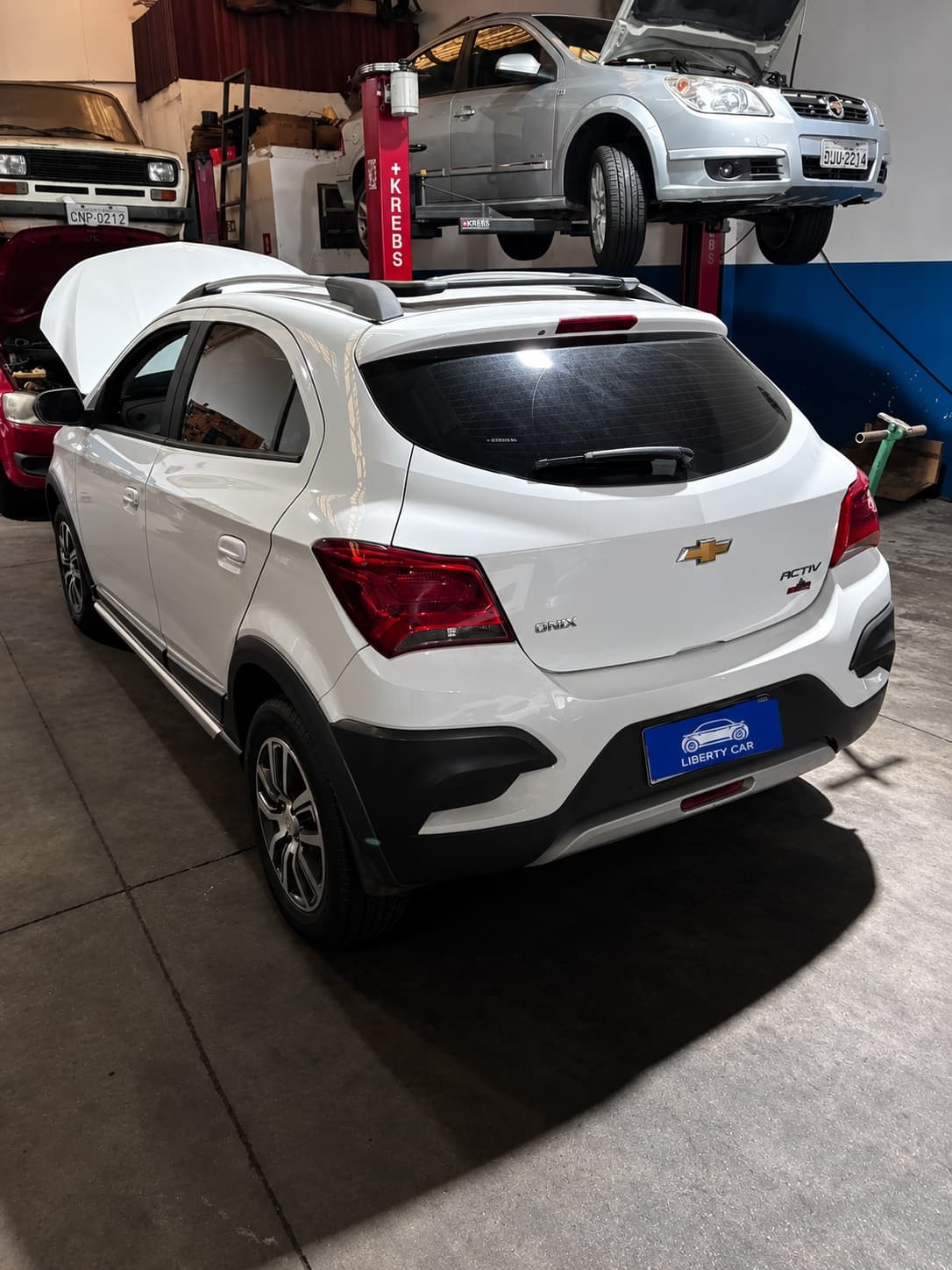 CHEVROLET ONIX 1.4AT ACT - Miniatura 3